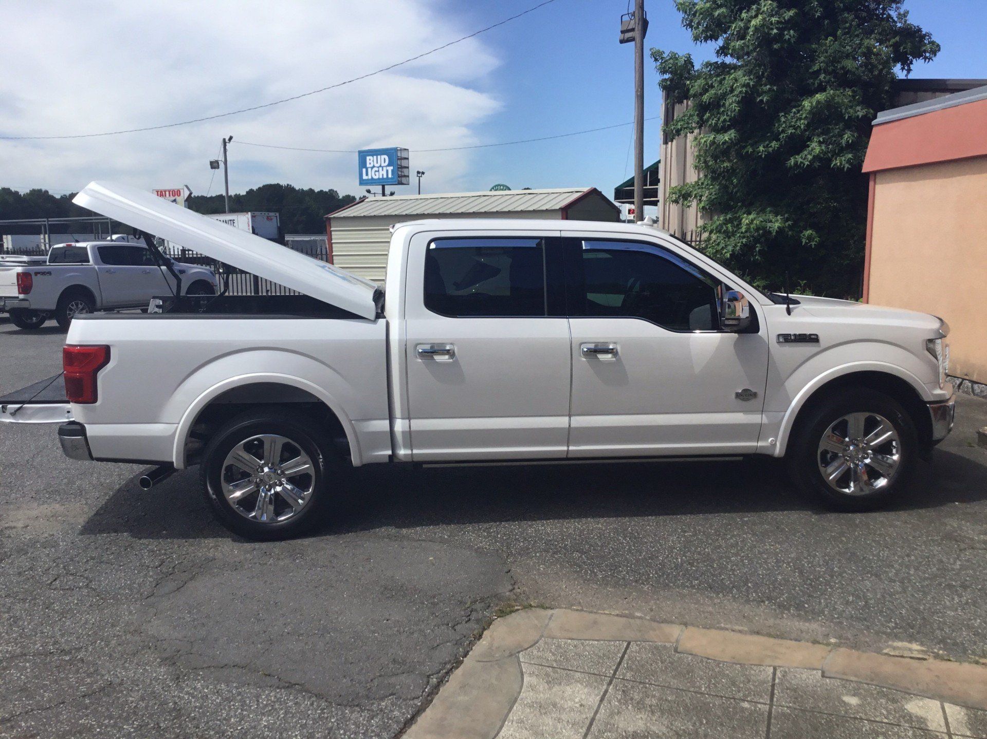 Goss Camper Sales truck accessories