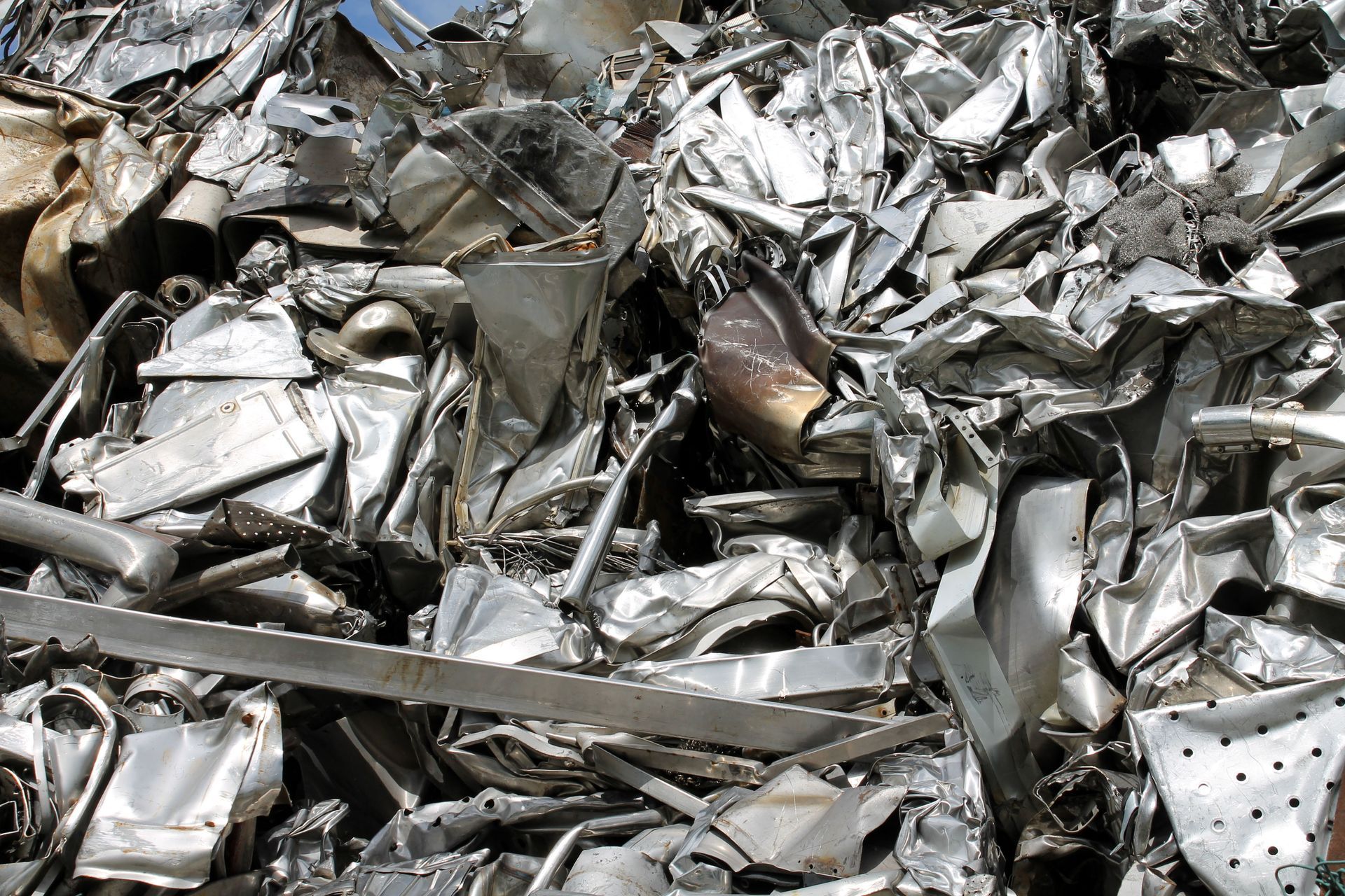 metal recycling companies