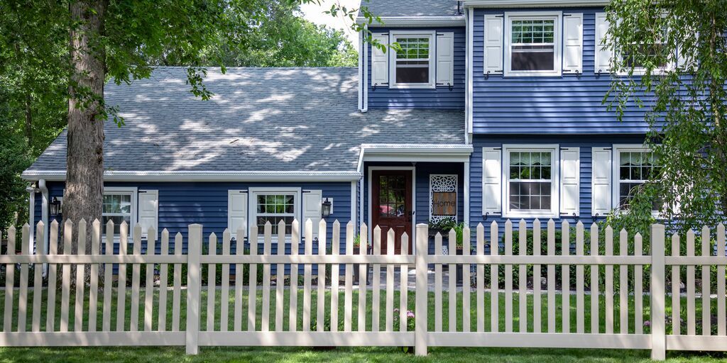 Vinyl fence installation