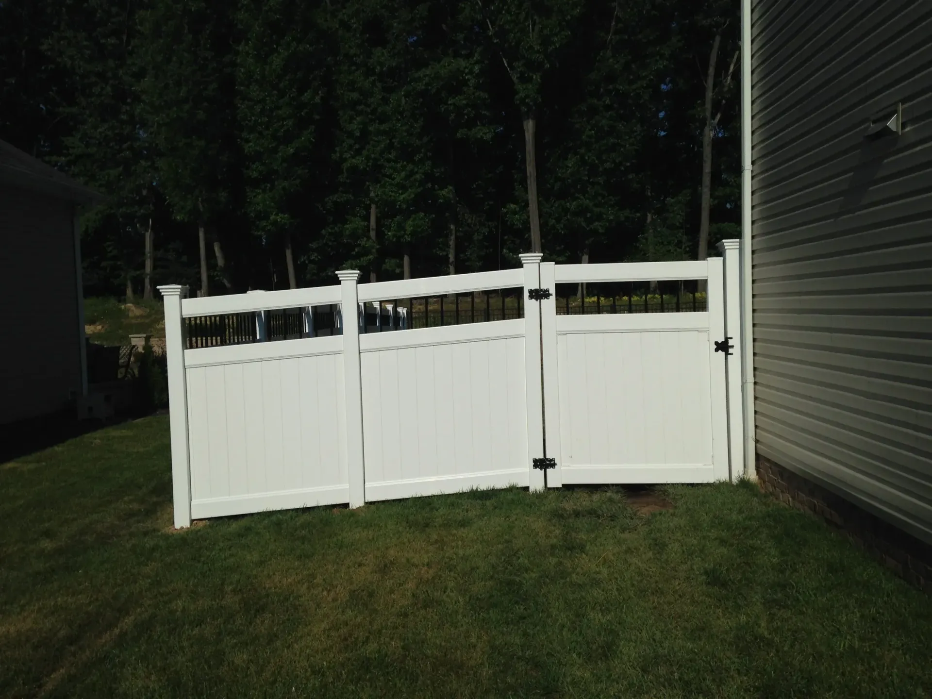 Vinyl fence installation