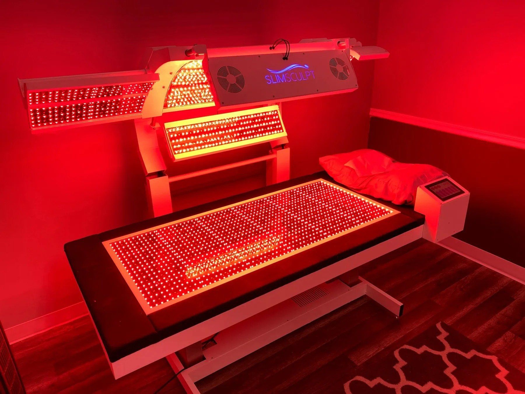 The Slim Scupt Bed at Kansas City Laser-Like Lipo lit up
