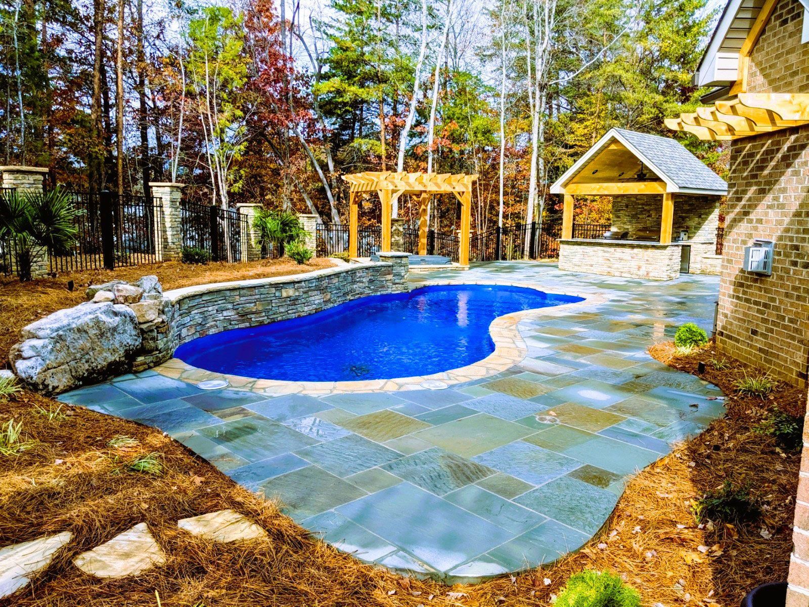 Weaver project - custom-shaped swimming pool