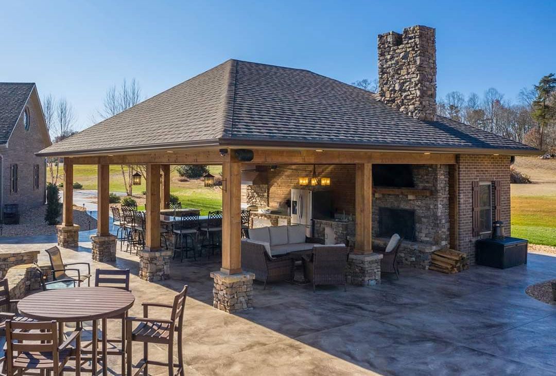 Wooten project - outdoor kitchen and living room