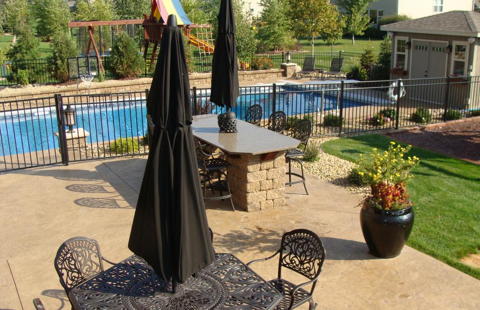 Klinnert pool and patio