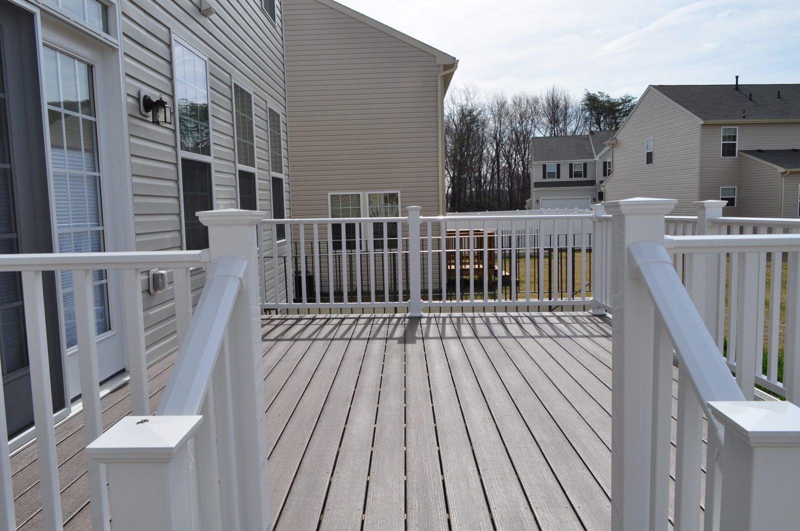Outdoor deck
