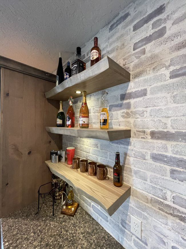 Bar and entertainment room