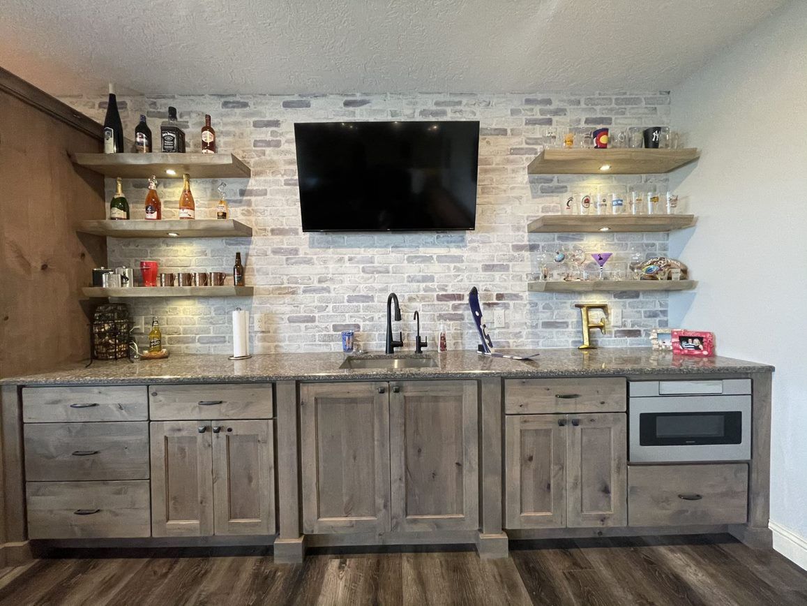Bar and entertainment room