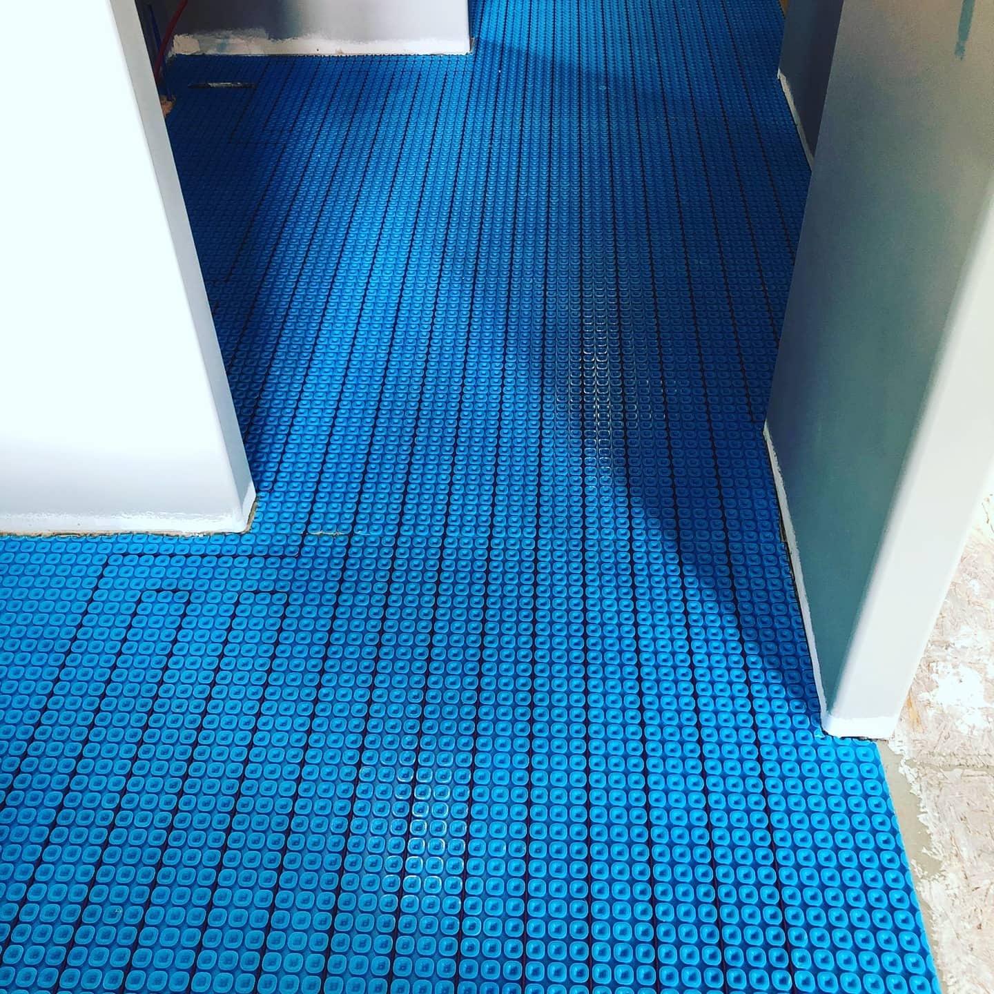 Electric floor heating