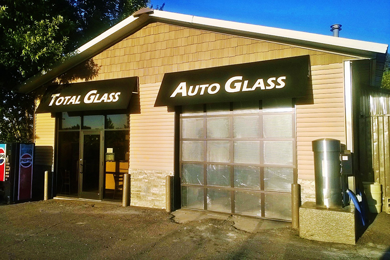 Auto glass shop