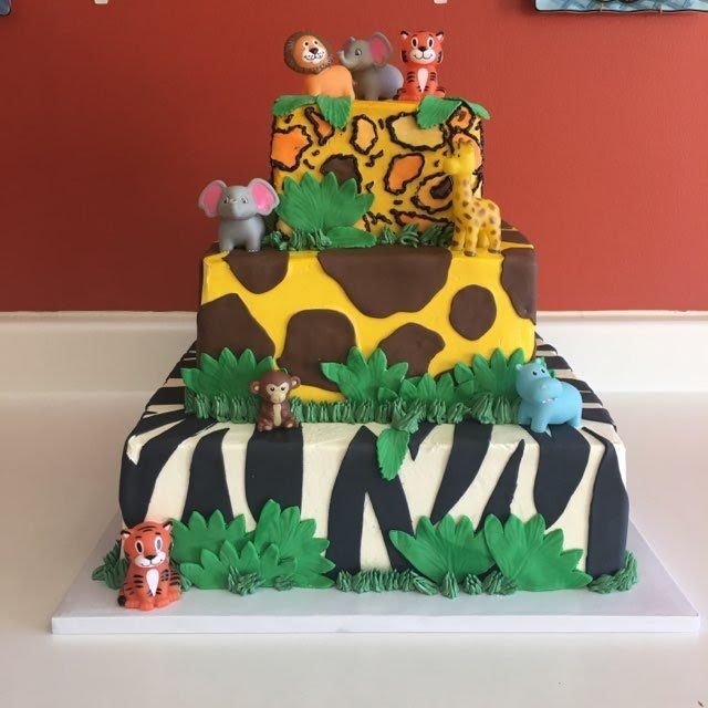 Safari cake - front