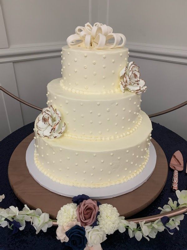 Wedding cake with bow on top