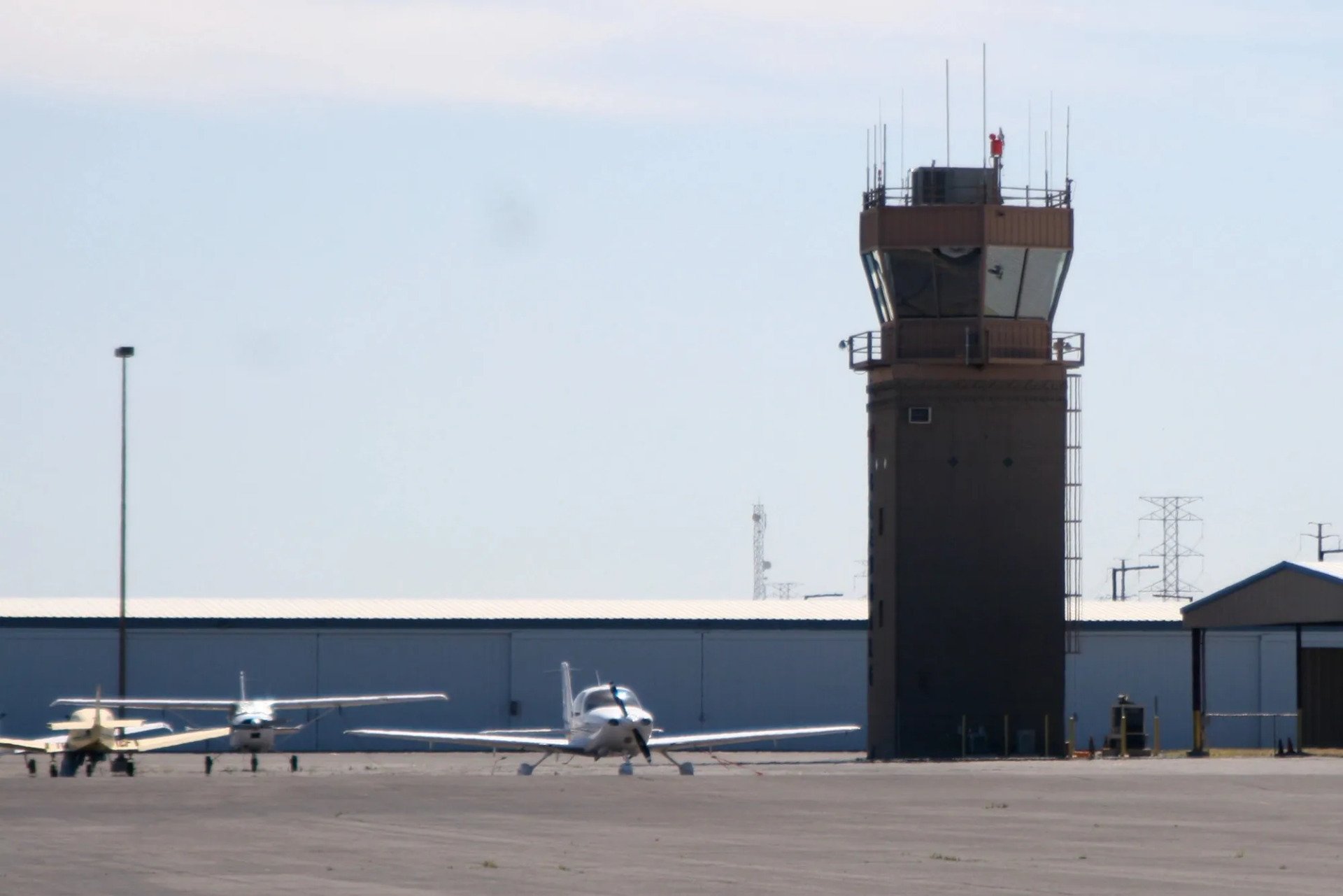 air traffic control tower