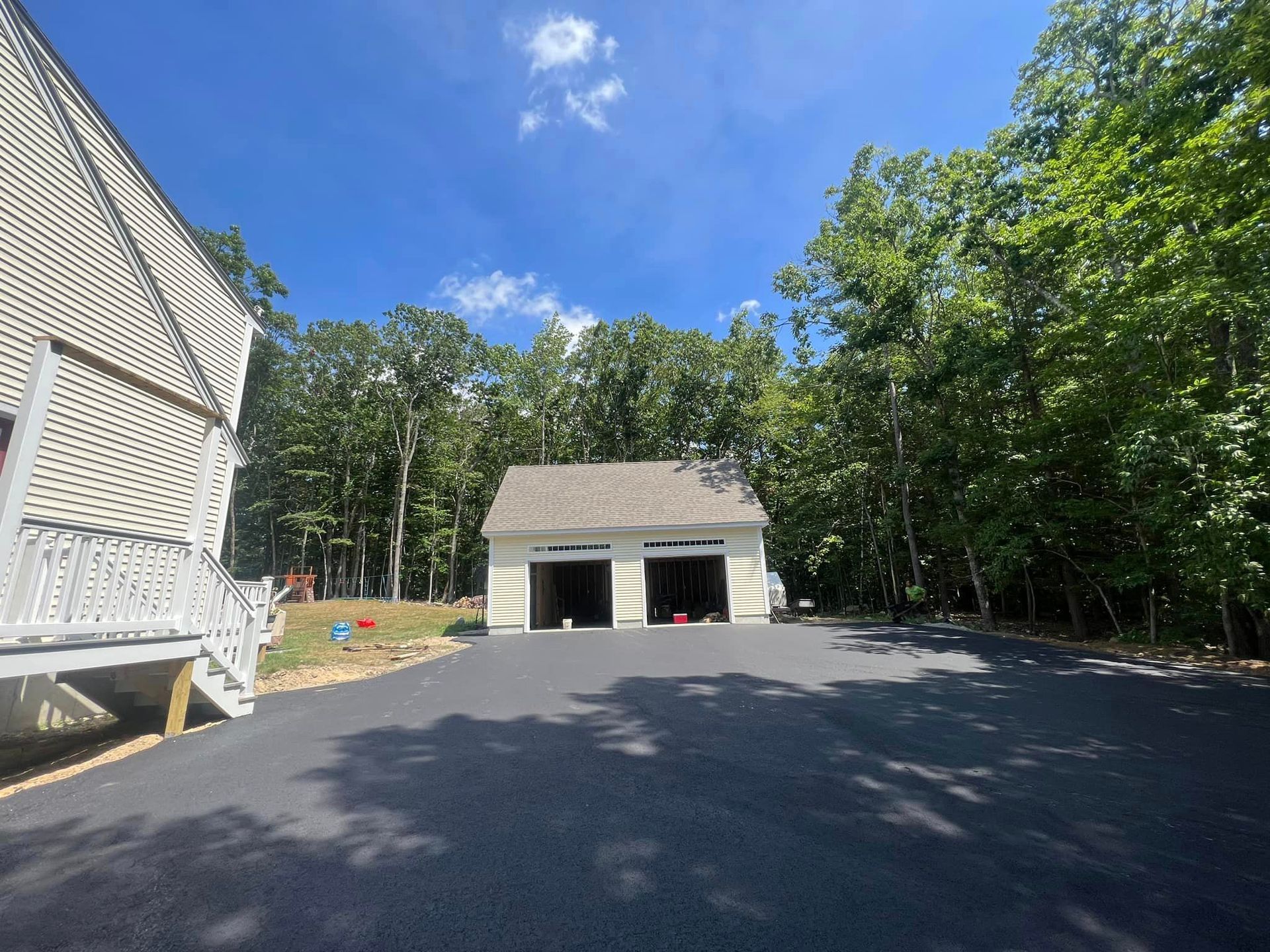 Driveway asphalt paving