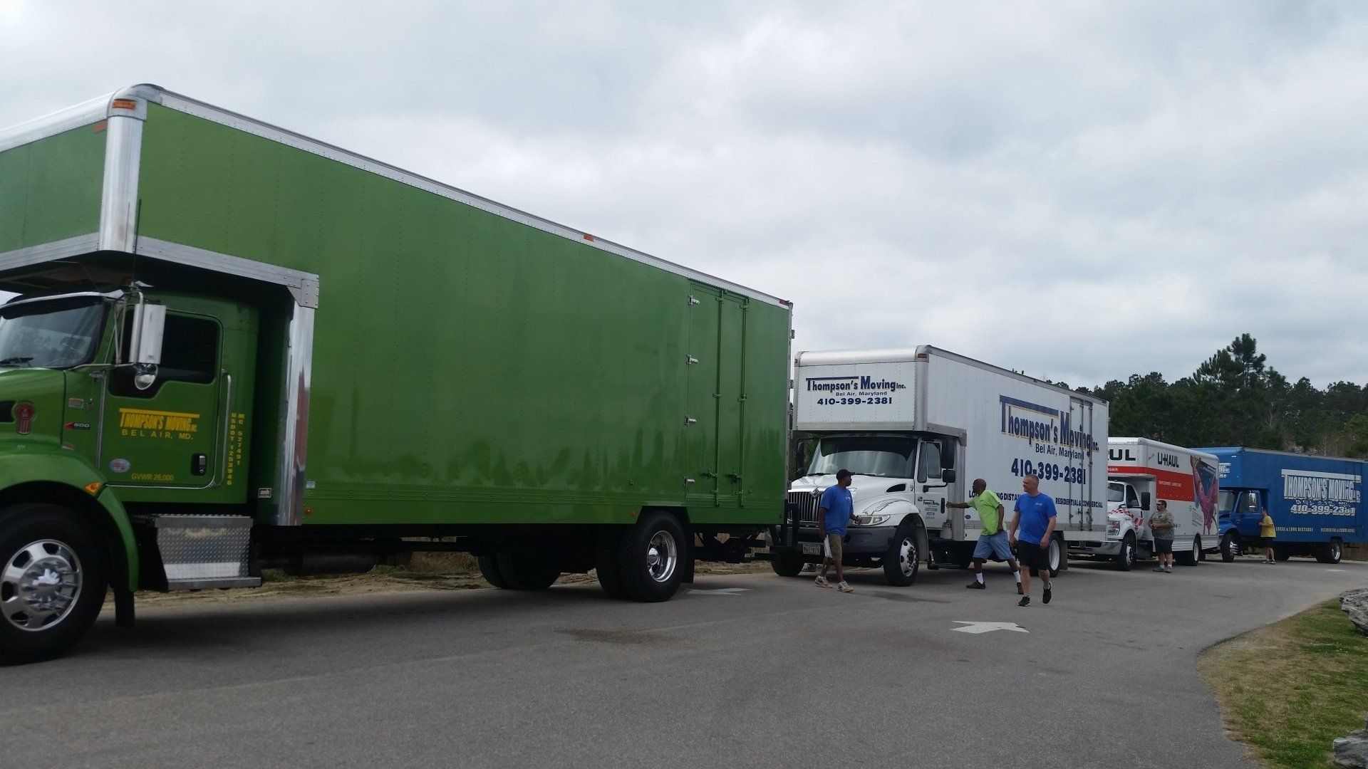 Thompson's Moving Inc. truck services