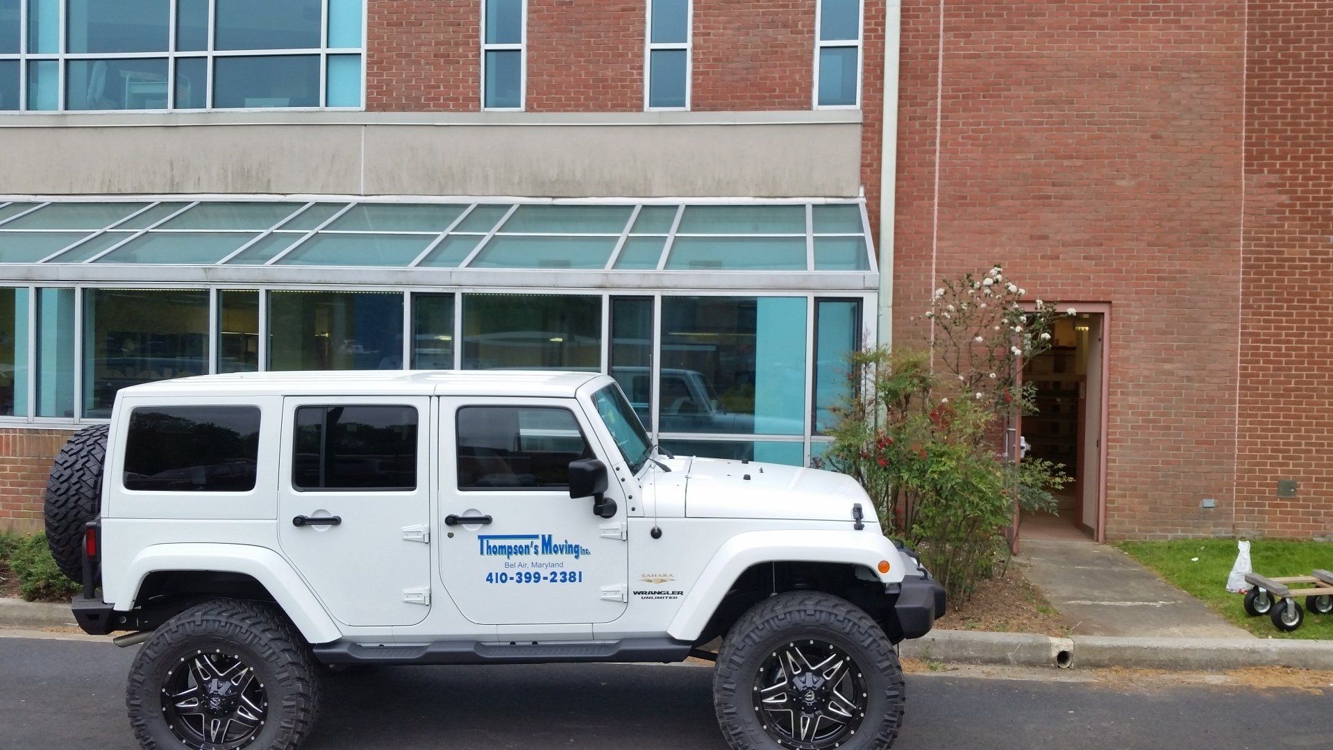 Thompson's Moving Inc. Utility vehicle