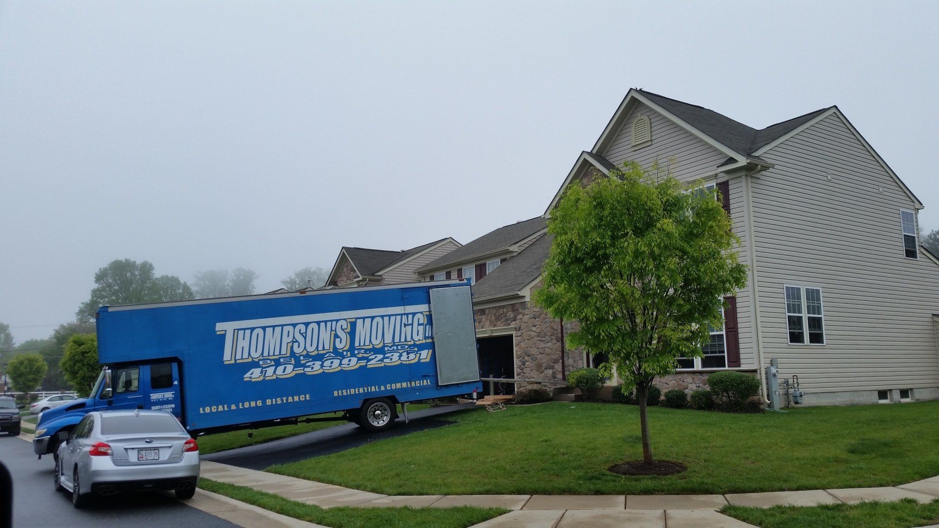 Thompson's Moving Inc. truck