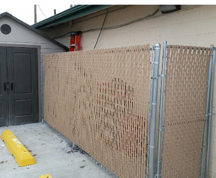 Commercial fencing