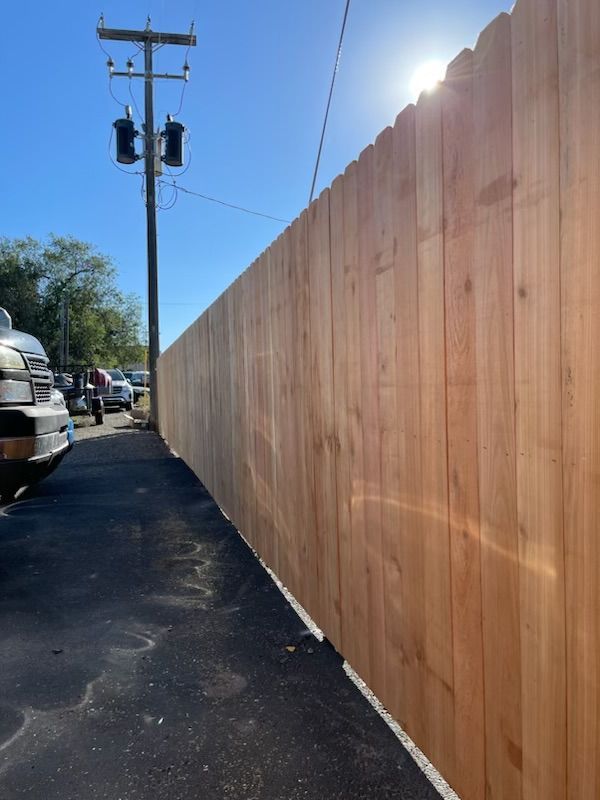 Commercial fencing