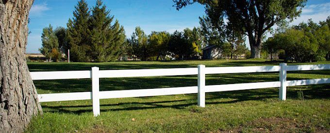 Vinyl farm fence