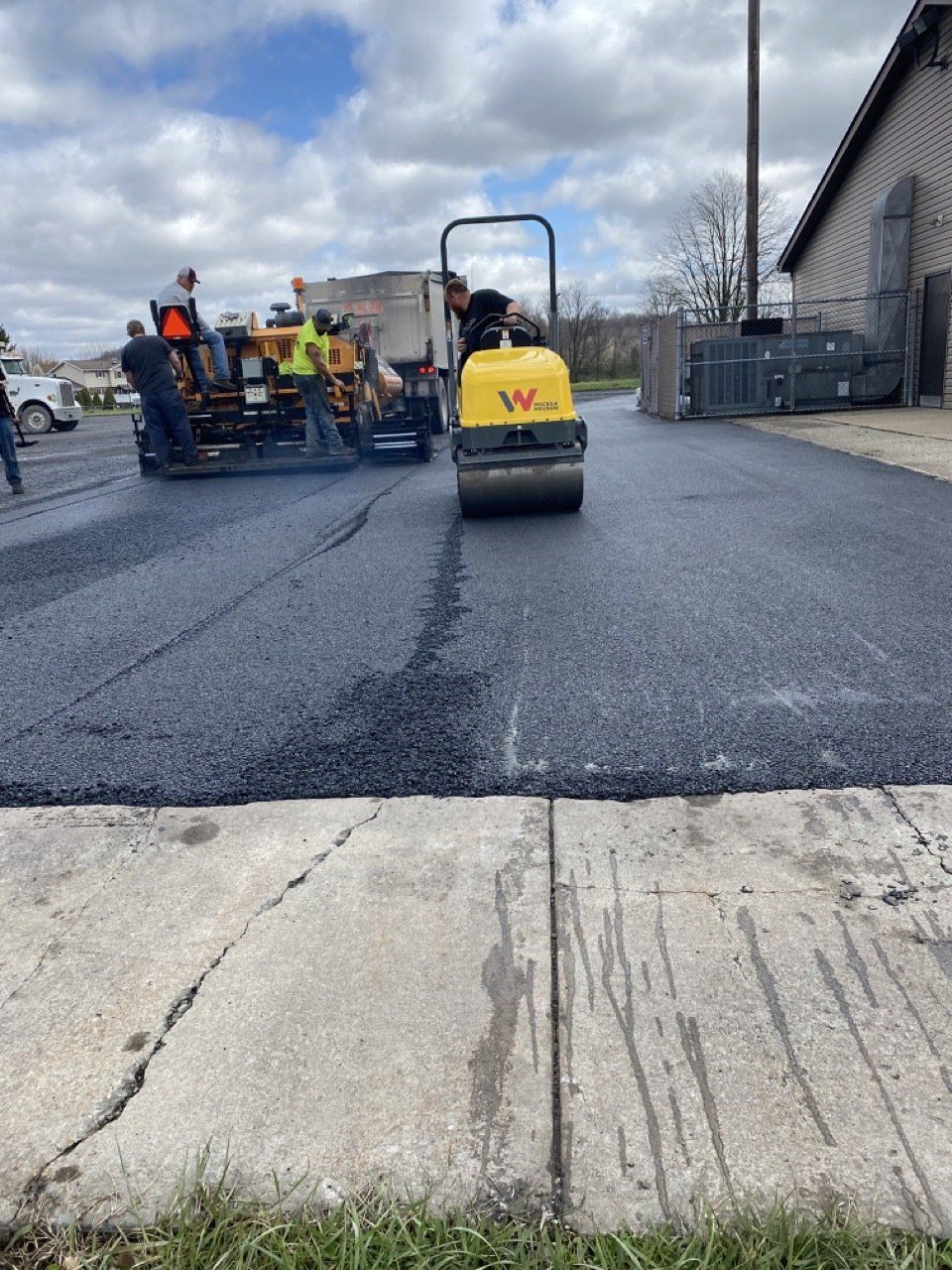 SealTite Paving Construction and Repair Latrobe, PA