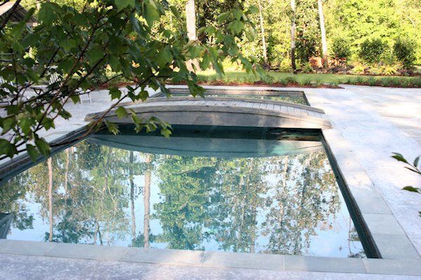 Contemporary swimming pool
