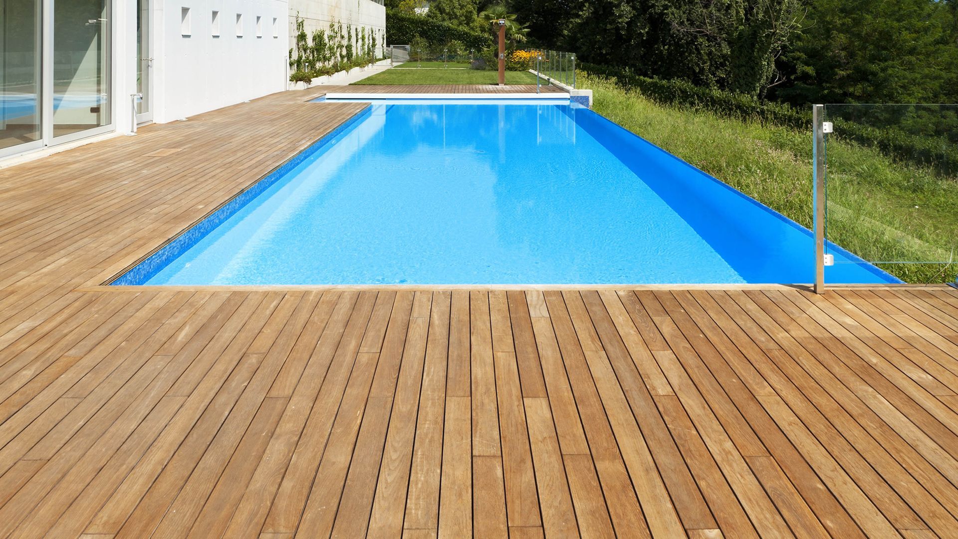 Custom pool decking