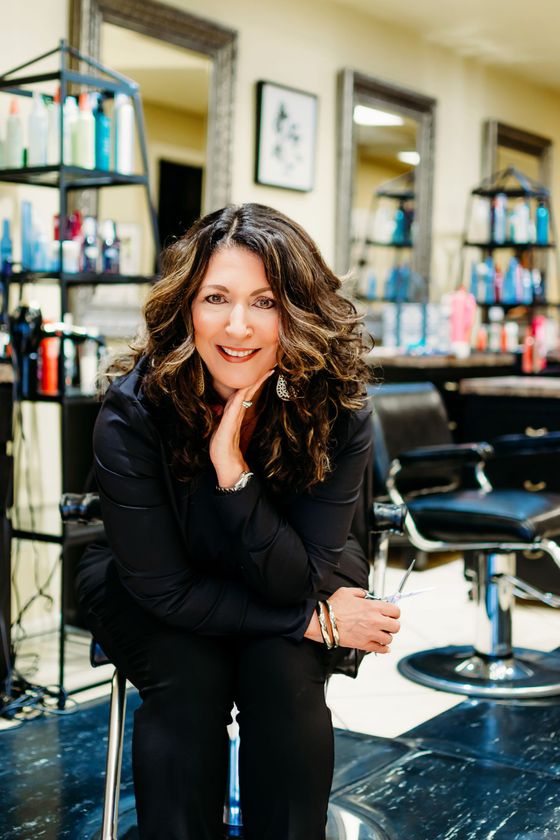 Rochelle Perrio Jeane - master stylist