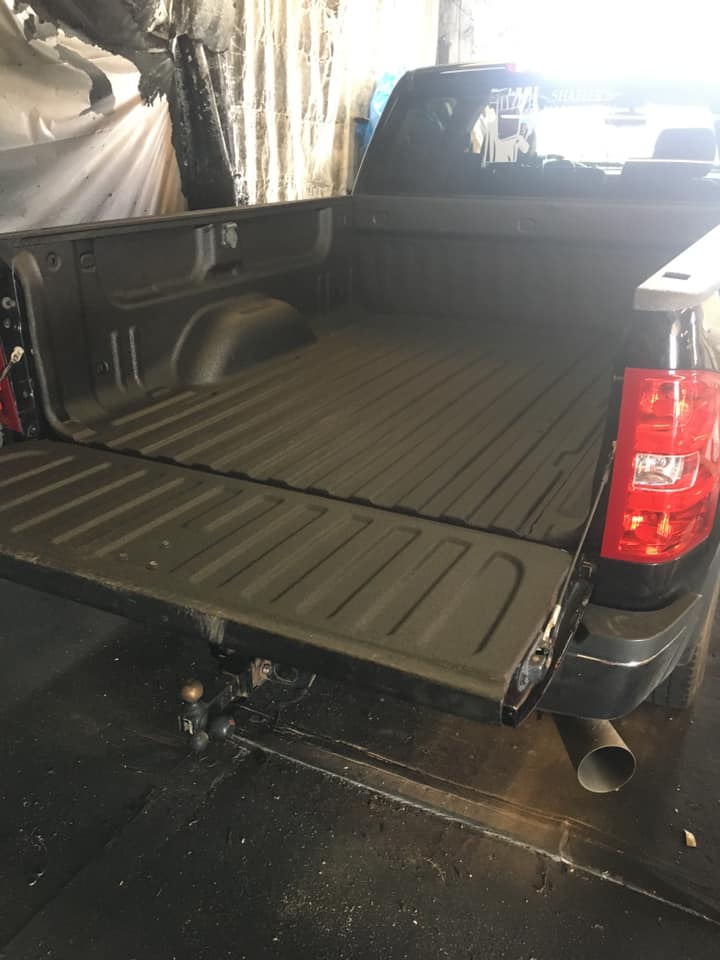 Truck bed liner