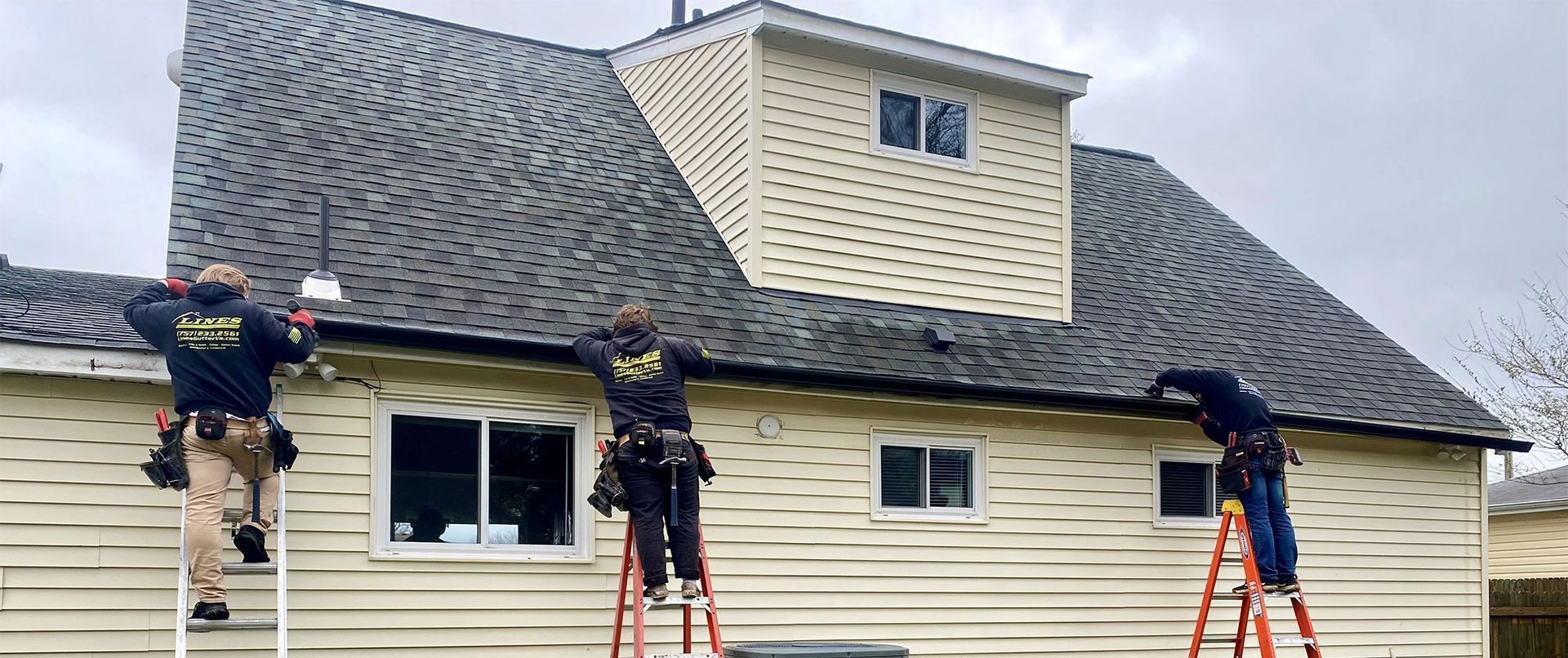 Lines Seamless Gutter Inc