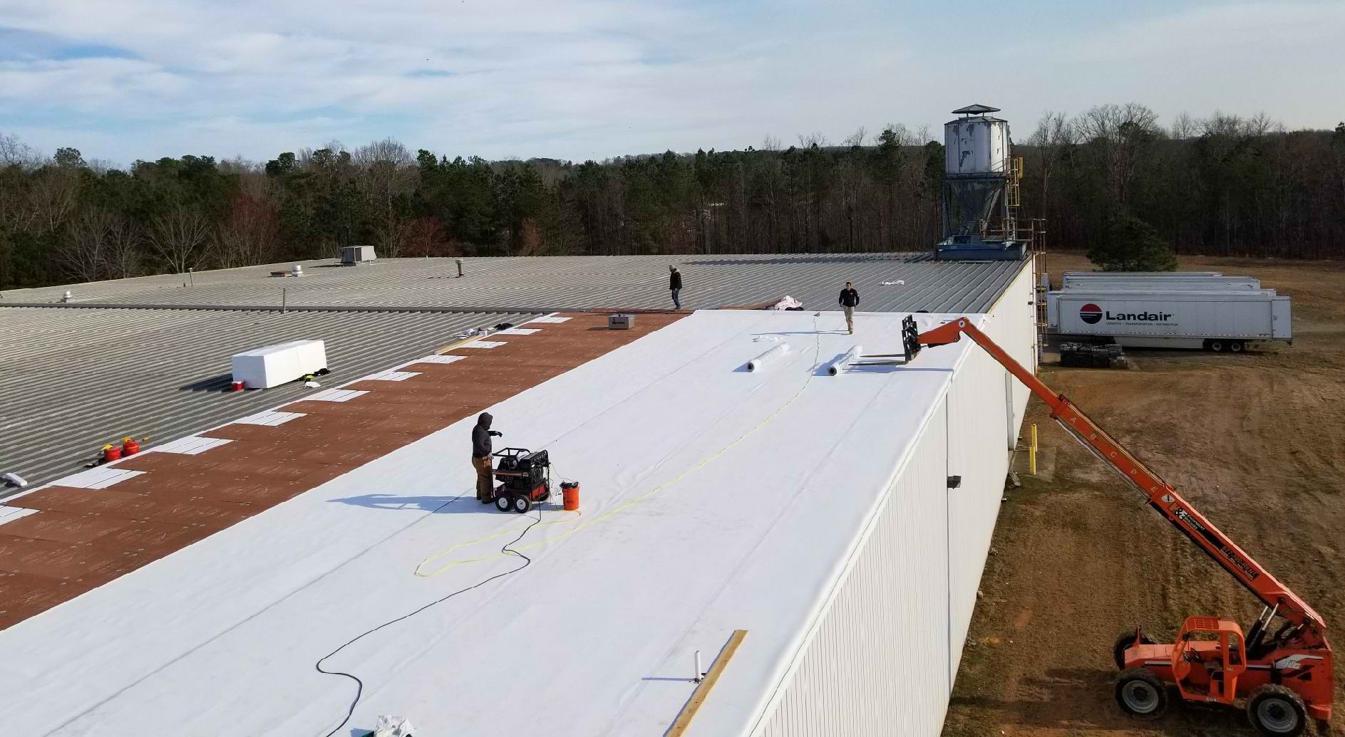 Commercial roofing service