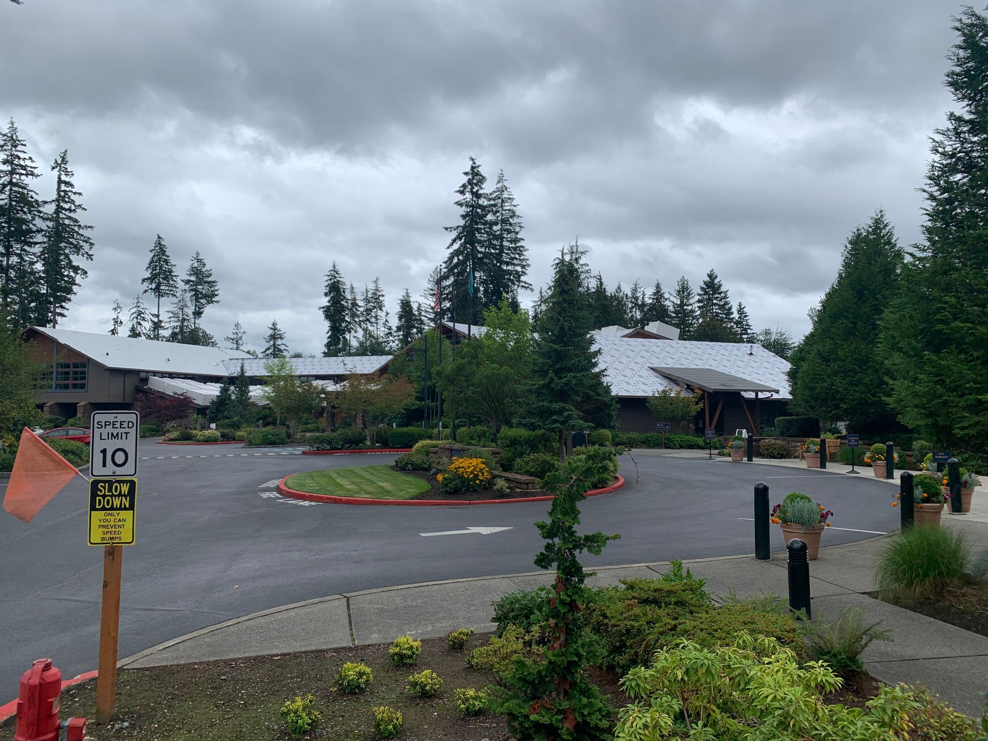 A parking lot with a speed limit of 10 miles per hour