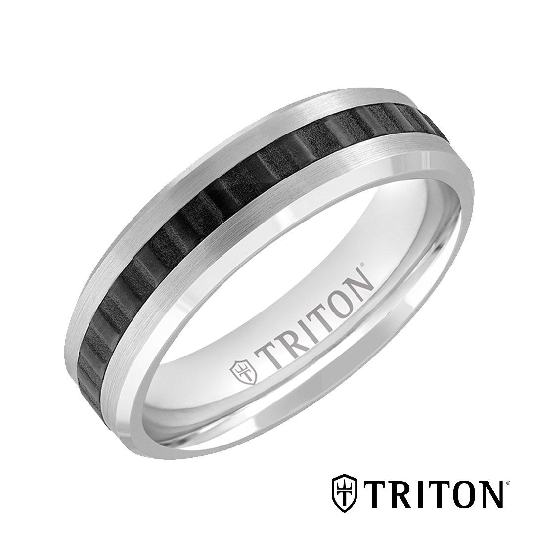triton white gold ring with black in the middle