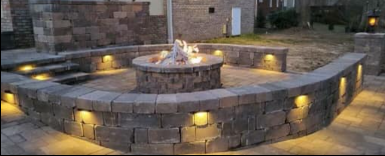 Outdoor fire pit