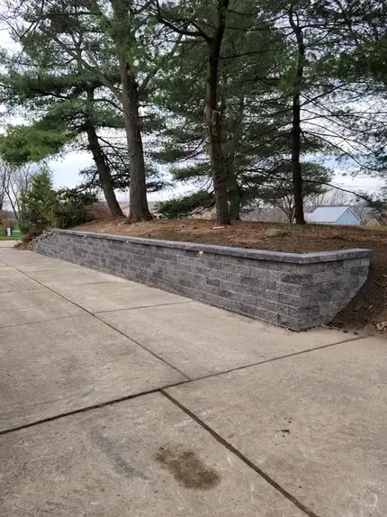 Retaining wall