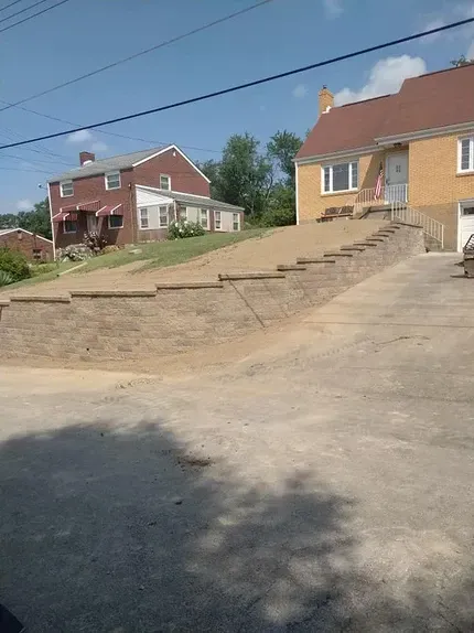 Retaining wall