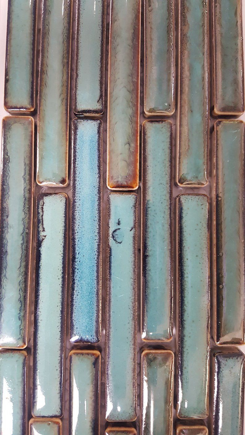 Aquos Slender Mosaic