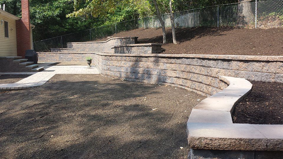 Retaining wall