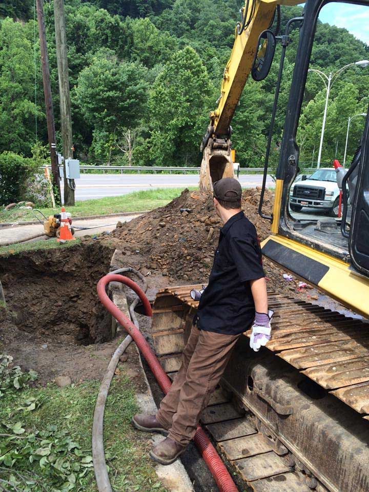 Septic Tank Pipeline Service