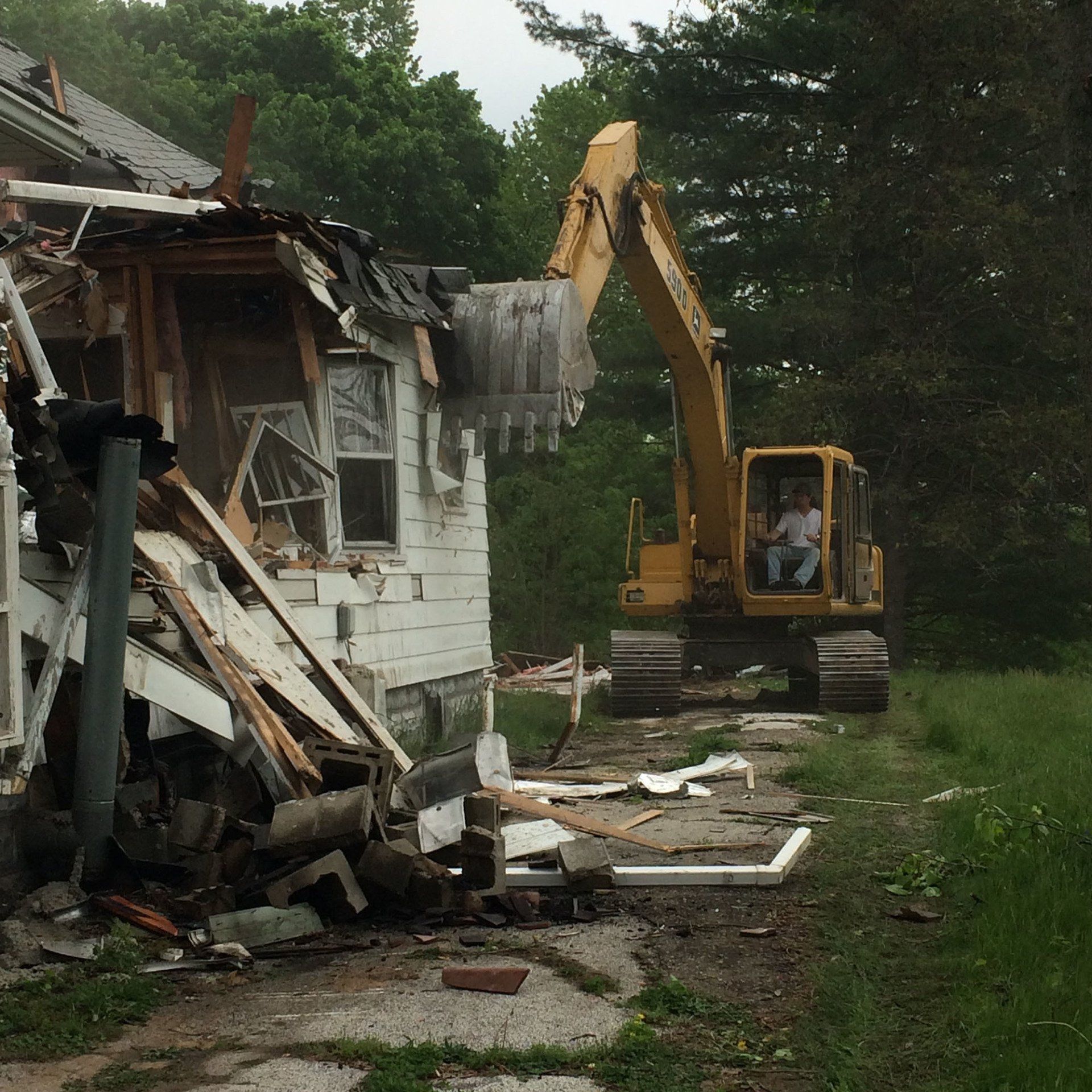 Roberts Bros Excavating Inc. Gallery Three Rivers, MI
