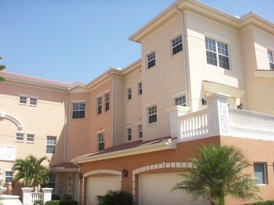 Gutter service on a big house