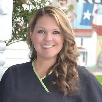 Kari Cleavinger DVM