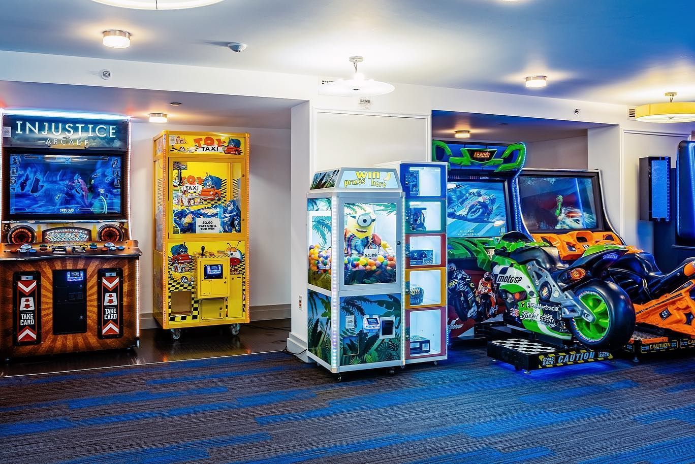 there are a lot of arcade games in this room