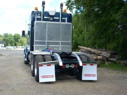 a kenworth semi truck