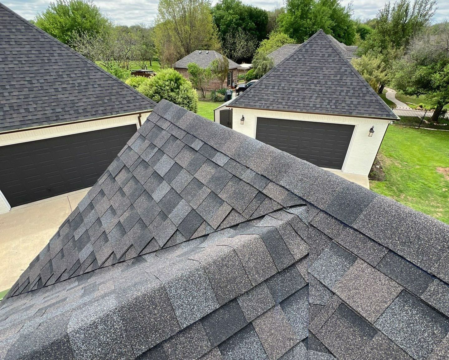 Midnight plumb shingle color in Aurora Texas