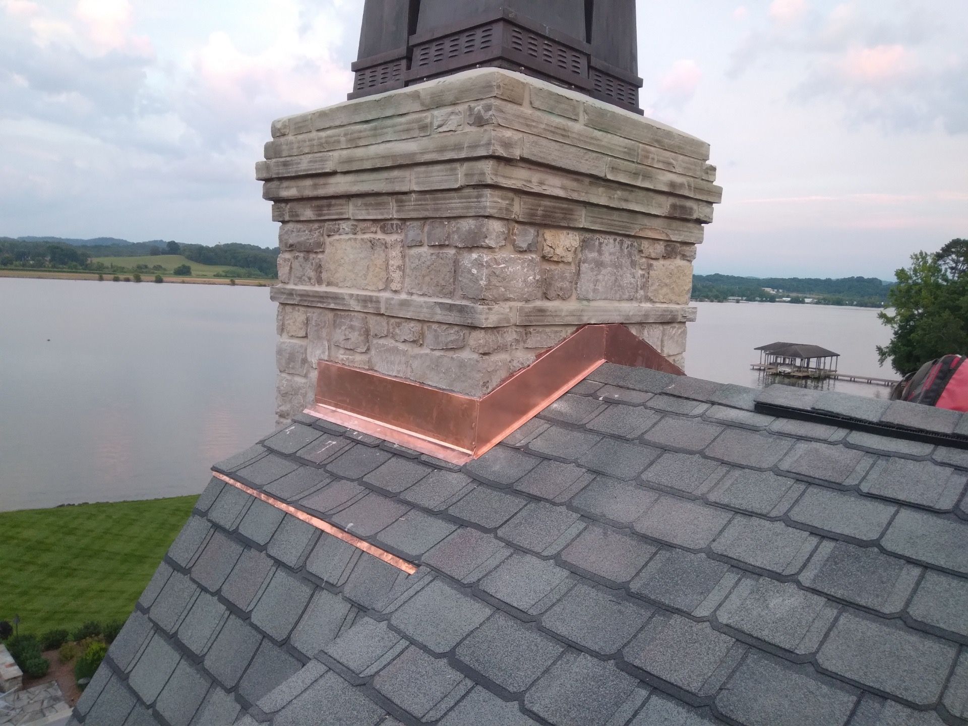 Roofers Pinpoint Roofing LLC Knoxville, TN