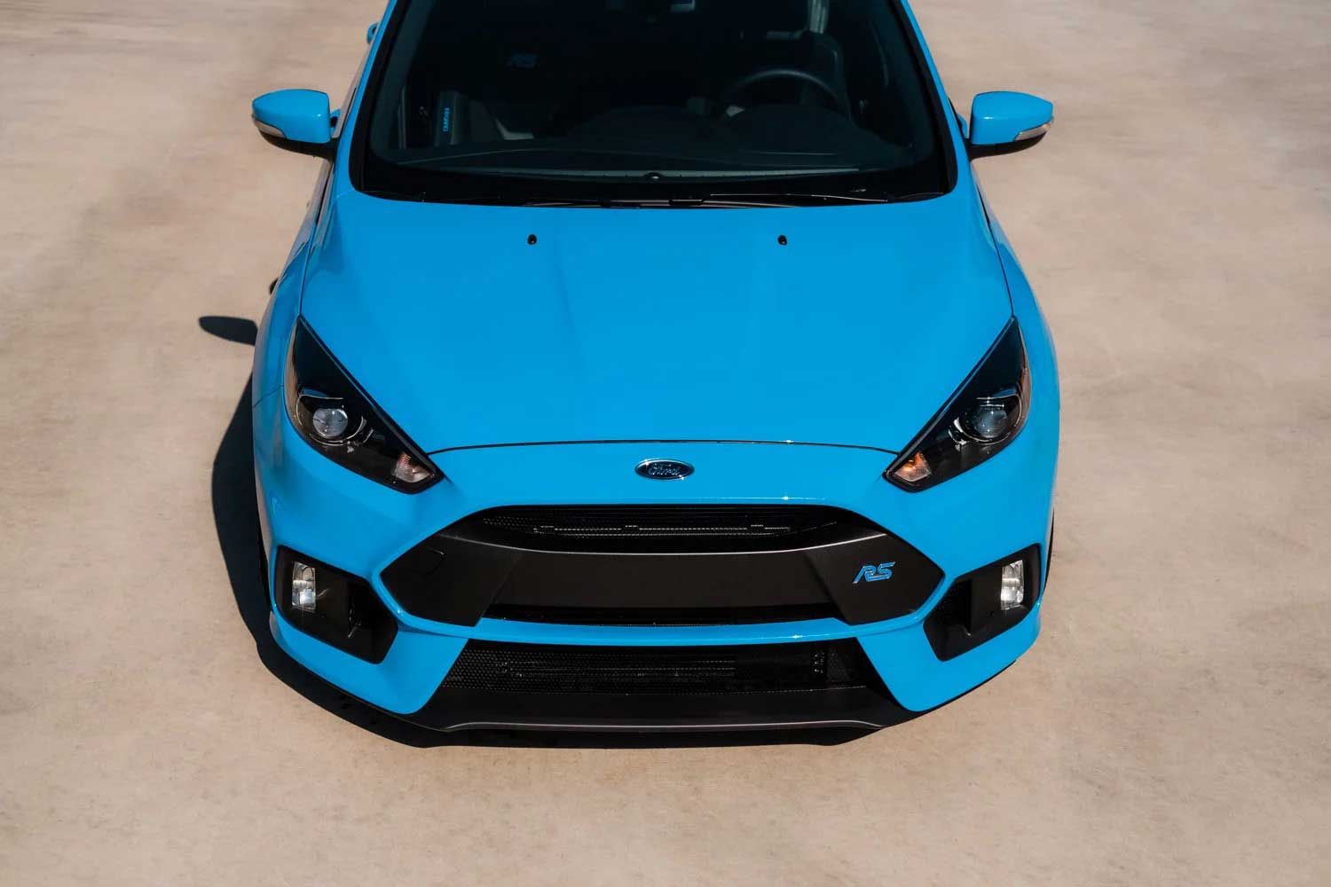 Blue Ford Focus RS, overhead view.