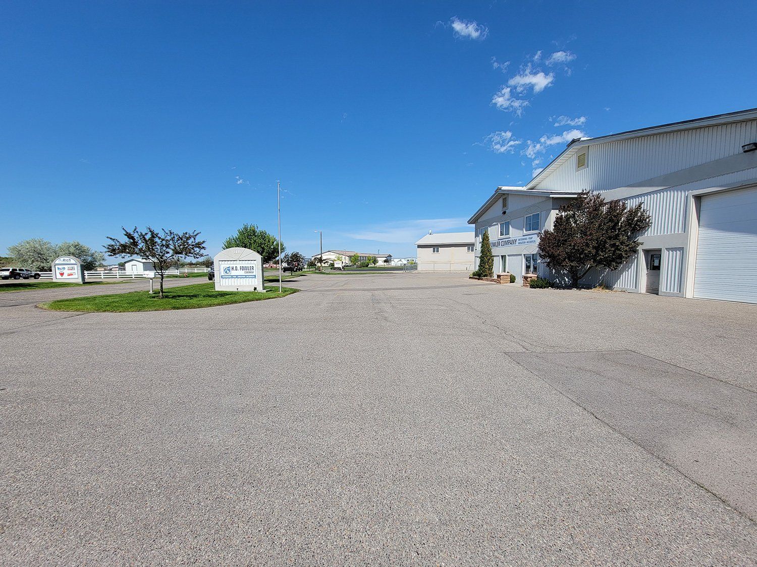 Driveway asphalt paving