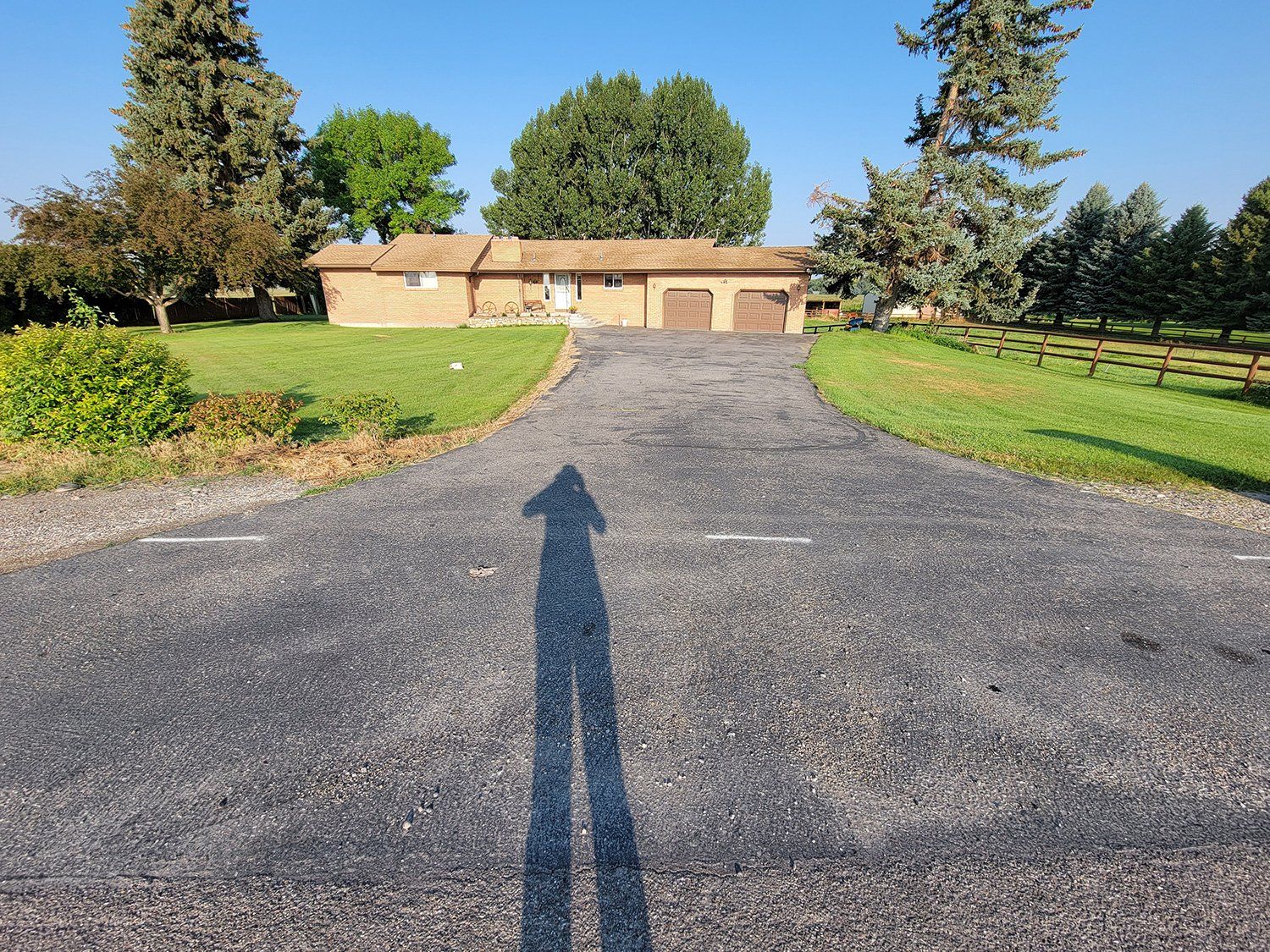 Residential asphalt paving