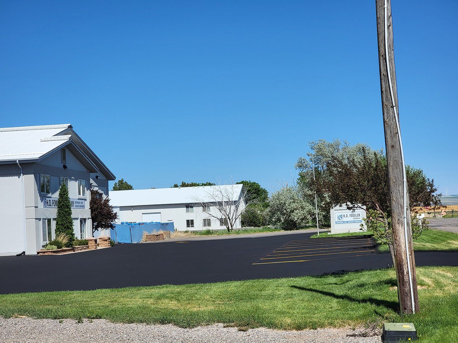 Residential asphalt paving