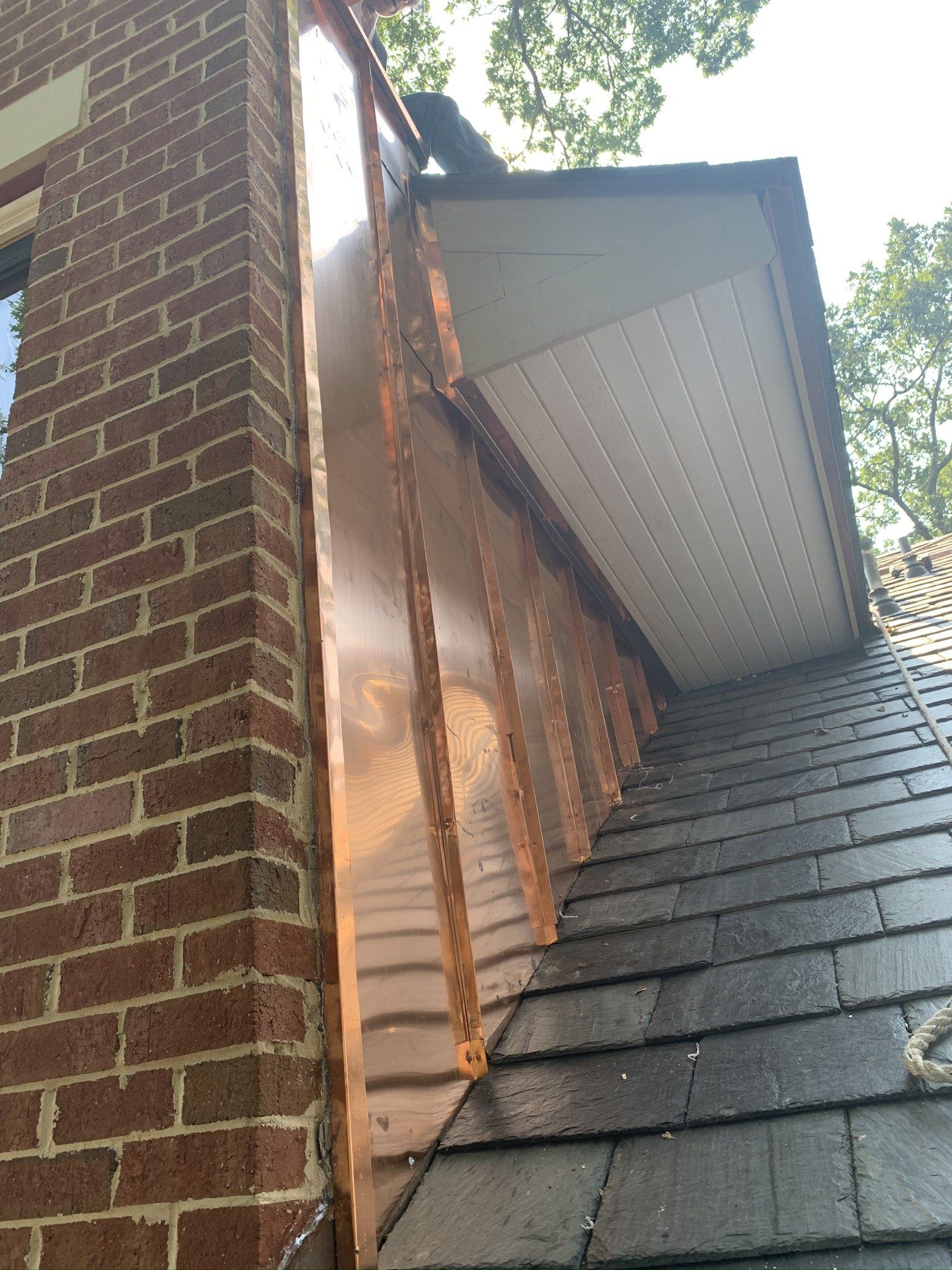 M.R. Roberson Roofing image